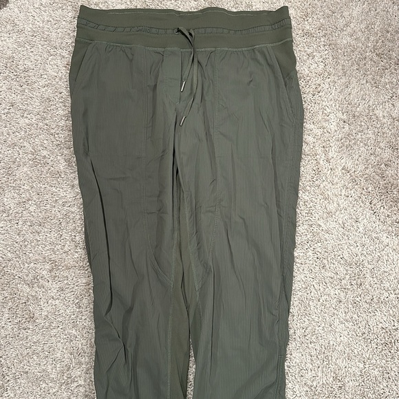 lululemon dance studio pant ! - Picture 2 of 5